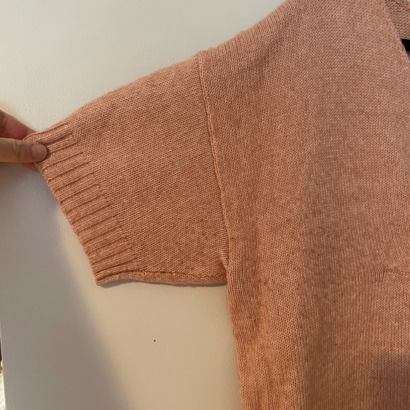 Pink short sleeve sweater - Picture 3 of 4